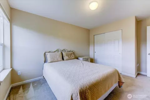 Bedroom - 20097 Ambers Pl SE, Monroe, WA 98272 photo 8 of 8