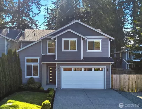 12102 10th Dr SE #B, Everett, WA 98208