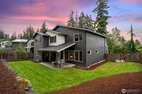 Exterior - 22326 2nd Pl SE, Bothell, WA 98021 photo 6 of 7
