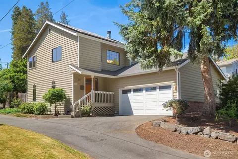 4831 37th Ave NE, Seattle, WA 98105