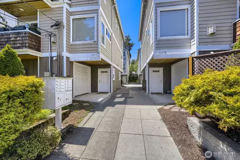 9519 8th Ave NW #B, Seattle, WA 98117