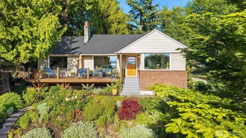 9326 California Ave SW, Seattle, WA 98136
