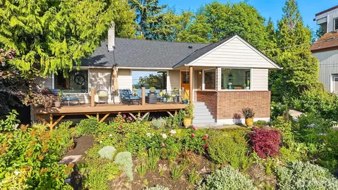 9326 California Ave SW, Seattle, WA 98136