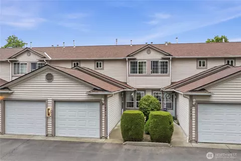 10919 63rd St E, Puyallup, WA 98372
