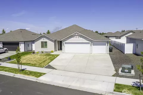 4212 W Sandy Ct, Moses Lake, WA 98837
