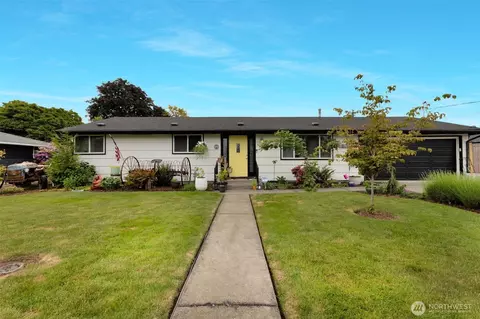 608 10th Ave SE, Puyallup, WA 98372