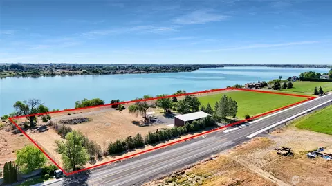 3738 Westshore Dr NE, Moses Lake, WA 98837