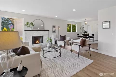 Living - 9111 NE 192nd Pl, Bothell, WA 98011 photo 2 of 5