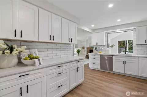 Kitchen - 9111 NE 192nd Pl, Bothell, WA 98011 photo 1 of 4