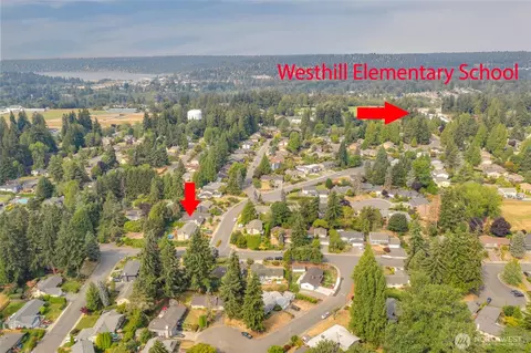 View/Area - 9111 NE 192nd Pl, Bothell, WA 98011 photo 2 of 2