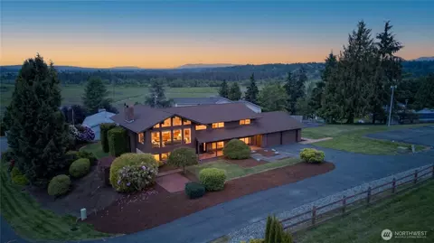 5501 69th Ave SE, Snohomish, WA 98290