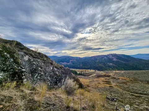 48 Oleander Rd, Republic, WA 99166