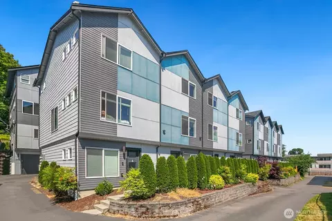 2736 S Andover St, Seattle, WA 98108