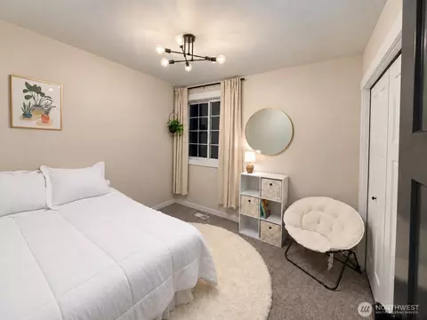 Bedroom - 36831 249th Ave SE, Enumclaw, WA 98022 photo 2 of 2