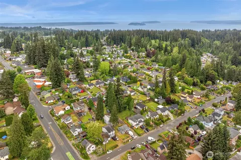 View/Area - 929 Pecks Dr, Everett, WA 98203 photo 4 of 9