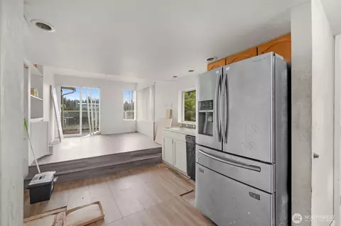 Kitchen - 929 Pecks Dr, Everett, WA 98203 photo 1 of 3