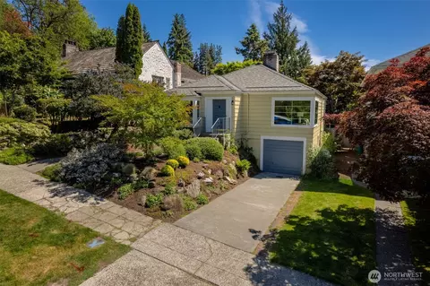 4335 NE 42nd St, Seattle, WA 98105
