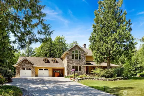 4921 Zander Dr, Bellingham, WA 98226