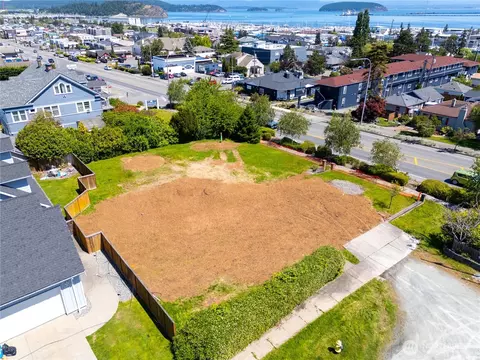3420 Commercial Ave, Anacortes, WA 98221