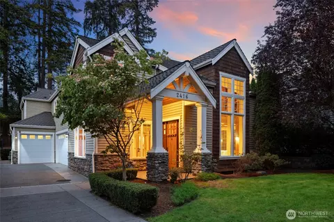 2416 96th Ave NE, Clyde Hill, WA 98004