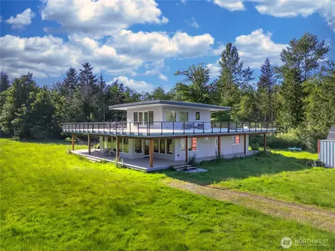 5233 Pheasant Run Ln, Anacortes, WA 98221