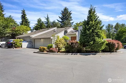 10 143rd Ave SE #4, Bellevue, WA 98007