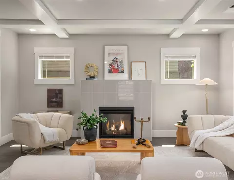 Living - 746 Broadway E, Seattle, WA 98102 photo 1 of 5
