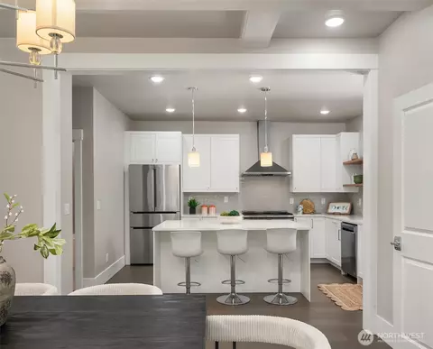 Kitchen - 746 Broadway E, Seattle, WA 98102 photo 2 of 5