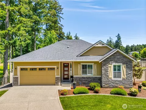 4452 Campus Dr NE, Lacey, WA 98516