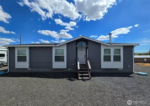 114 E 7th St, Lind, WA 99341