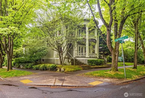 1709 E Republican St #6, Seattle, WA 98112