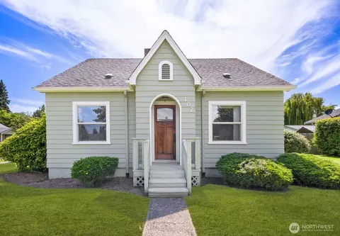 102 S 68th St, Tacoma, WA 98408