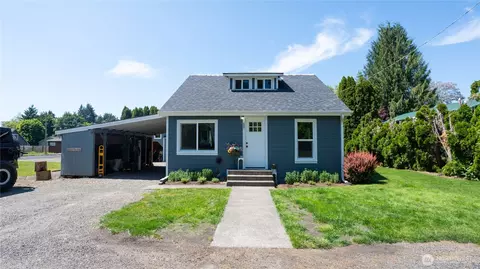 621 S First St, Toledo, WA 98591