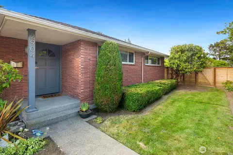 2904 W Tilden St, Seattle, WA 98199