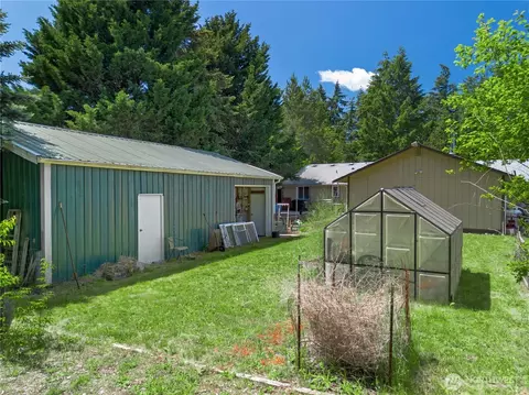 70 E Sycamore Pl, Shelton, WA 98584