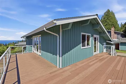 Exterior - 3016 51st Pl SW, Everett, WA 98203 photo 1 of 7