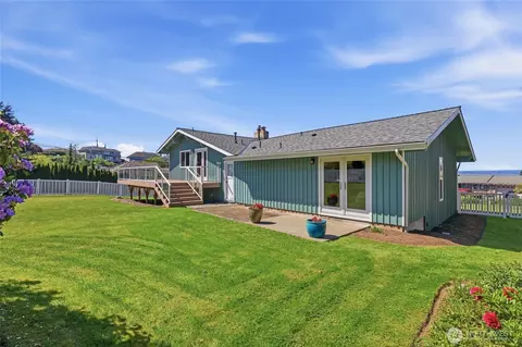 Exterior - 3016 51st Pl SW, Everett, WA 98203 photo 6 of 7