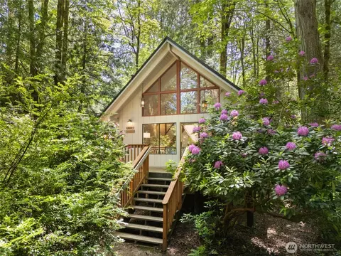 450 E Pointes Dr E, Shelton, WA 98584