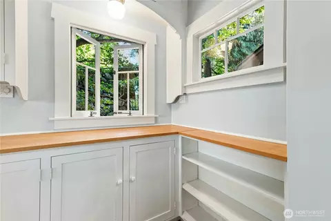 Other - 2077 E Howe St, Seattle, WA 98112 photo 4 of 8