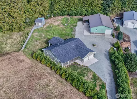 19443 Oakleaf Ln, Sedro Woolley, WA 98284