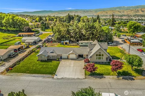 2509 NW Boston Ave, East Wenatchee, WA 98802