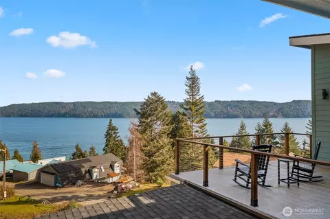 41 N Mardell Ave, Hoodsport, WA 98548