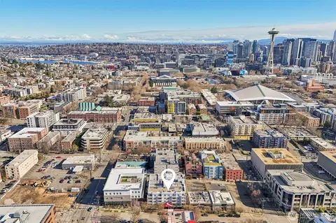 520 2nd Ave W #409, Seattle, WA 98119