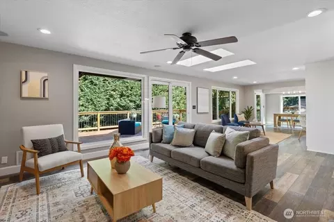 Living - 2525 149th Ct SE, Mill Creek, WA 98012 photo 2 of 3