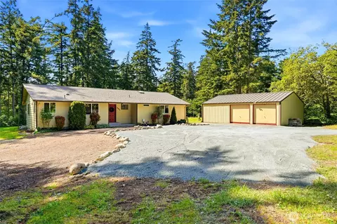 2995 Hunt Rd, Oak Harbor, WA 98277