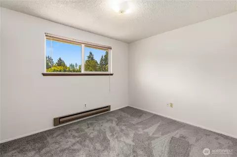 Bedroom - 15406 24th Ave E, Tacoma, WA 98445 photo 6 of 8