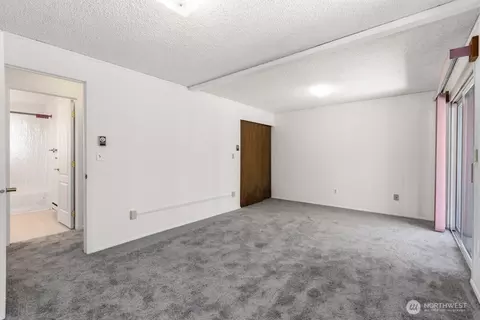 Bedroom - 15406 24th Ave E, Tacoma, WA 98445 photo 2 of 8