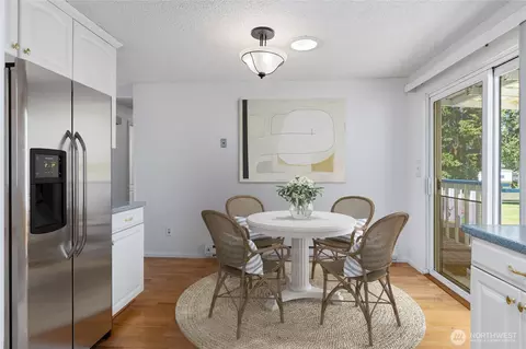 Dining - 15406 24th Ave E, Tacoma, WA 98445 photo 1 of 1