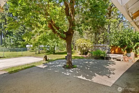 Exterior - 15406 24th Ave E, Tacoma, WA 98445 photo 5 of 7