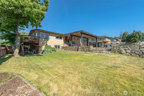 702 N Lyle Ave, East Wenatchee, WA 98802